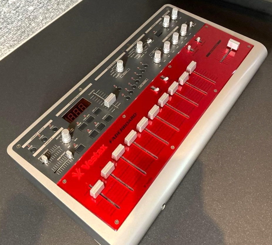 Vestax FADERBOARD Sampler Synthesizer