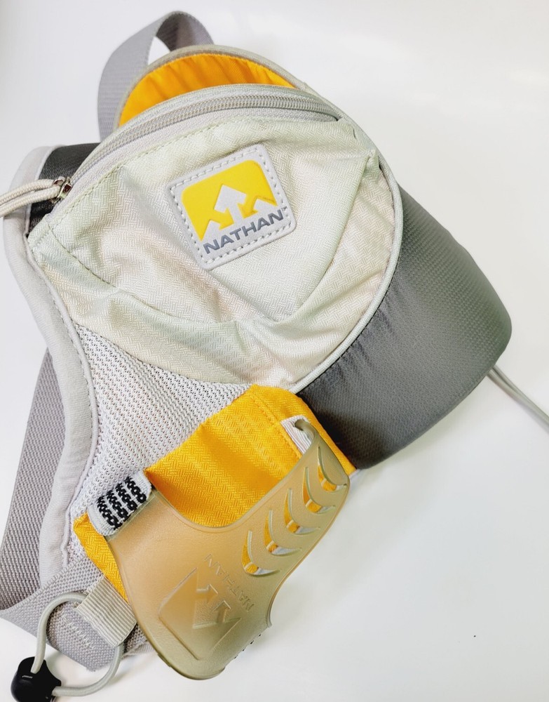 Nathan Running Hydration Bottle waist belt MINT