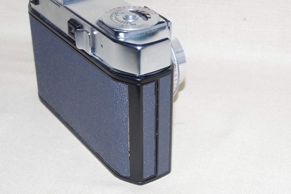 Mint Fully Functional Argus V-100 Camera, Leather Case, 30 Day Return