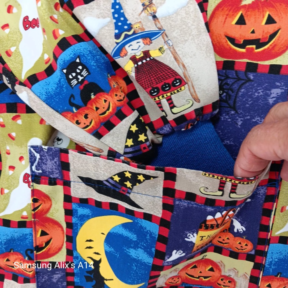 Tafford Halloween Long Sleeve Scrub Top Medium Snap Front
