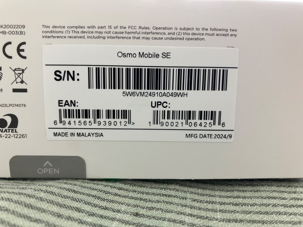 DJI Osmo Mobile SE Gimbal Stabilizer "Empty Box Only"
