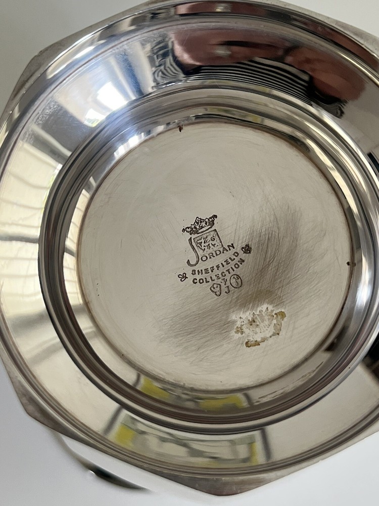 SILVER PLATED JORDAN SHEFFIELD COLLECTION JUG PITCHER UK