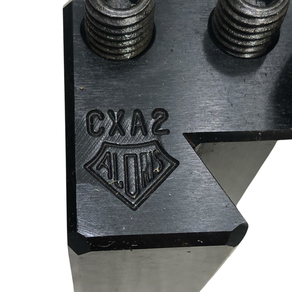 Aloris CXA Quick Change Lathe Tool Post - Wedge Style With 6 Tool Holders