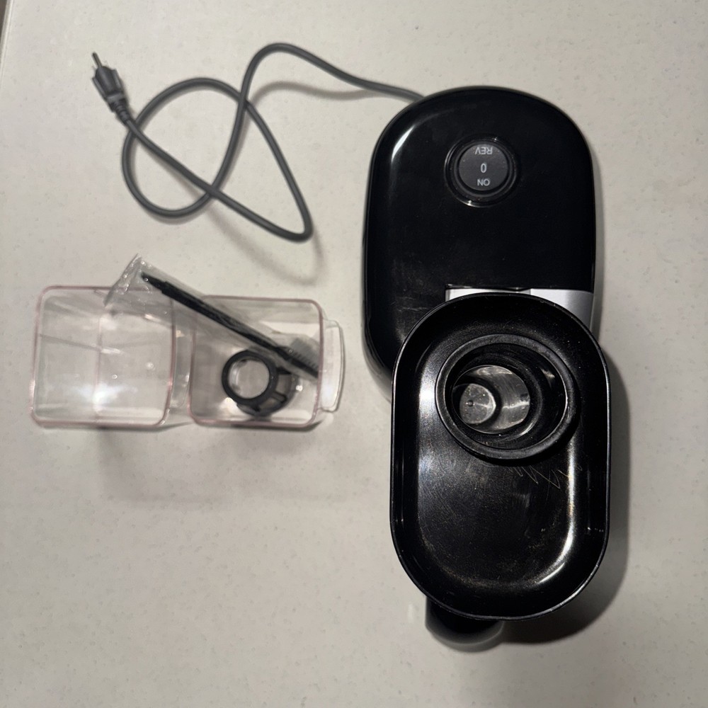 Omega H3000R Slow Juicer Juice Extractor