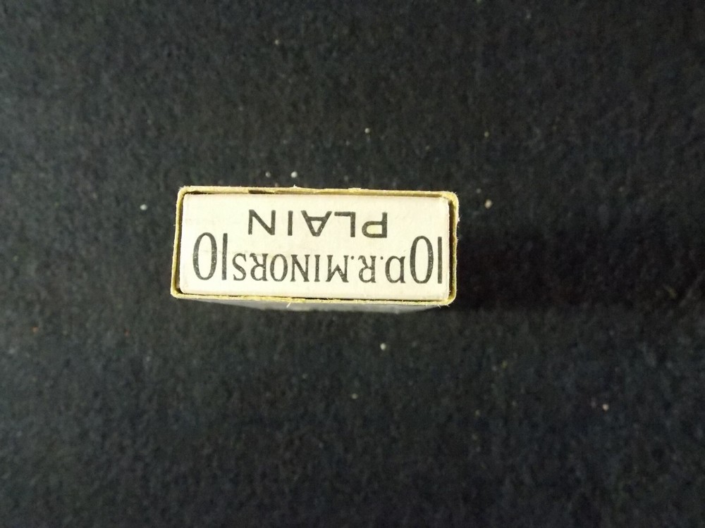 Vintage Millhoff De Reszke Minors Plain Empty Cigarette Packet Box
