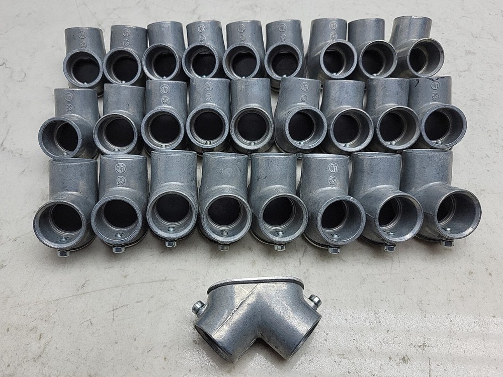 27 Pack Bridgeport 62-DC EMT Elbow Coupling Joint Set Screw Coupling Pull Elbow