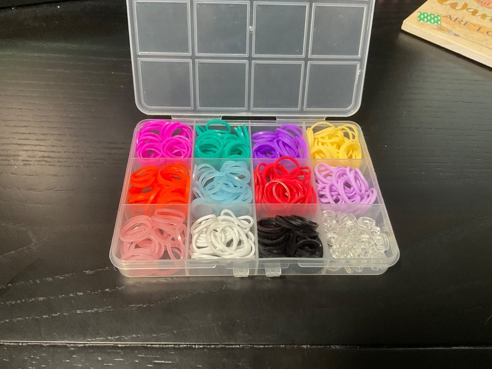 Rainbow Loom Rubber Band Kit 11 colors, c- clips