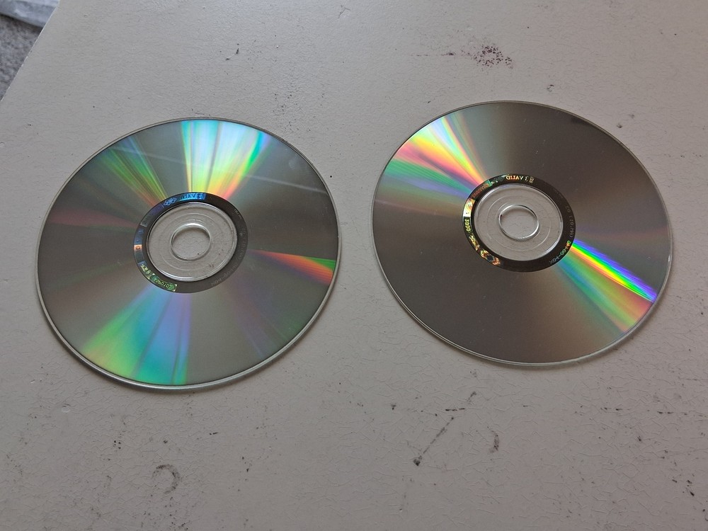 Microsoft Office 2000 Professional WINDOWS NT/98 w/ Product Key-2 CD ROM Set