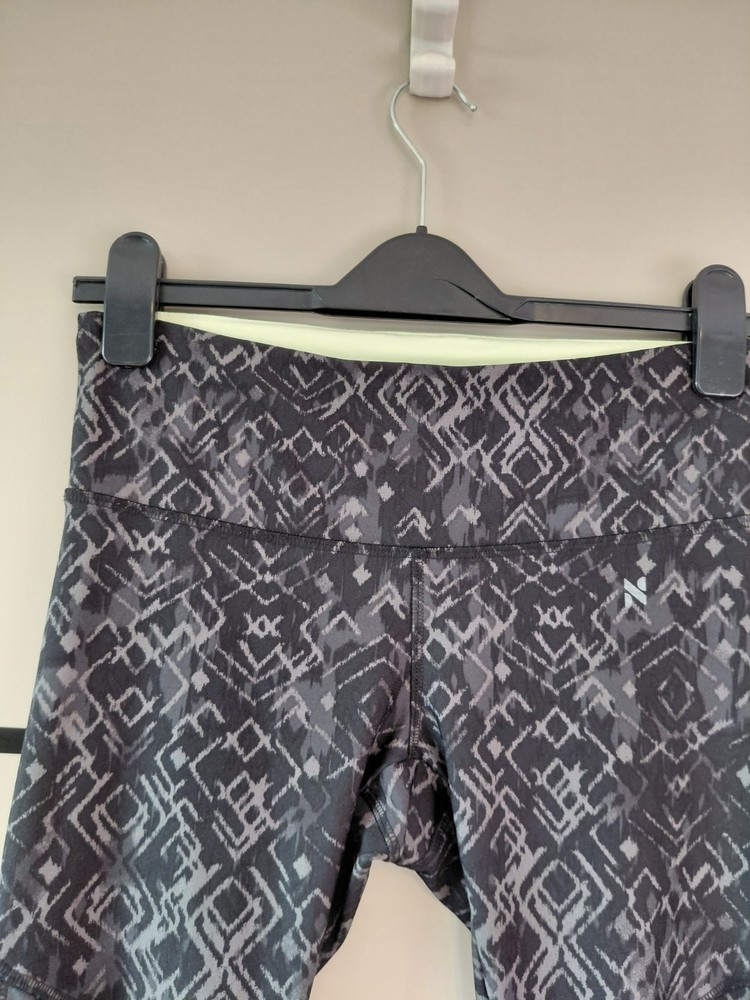 NEXT 3/4 Leg Patterned Workout Legging Grey/Black Size 8