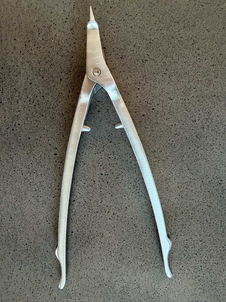 Stryker 82 Cast Spreader - NEW