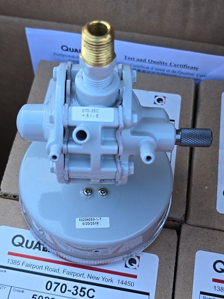 Pressure/Vacuum Bleeder, Qualitrol Corp 070 Series