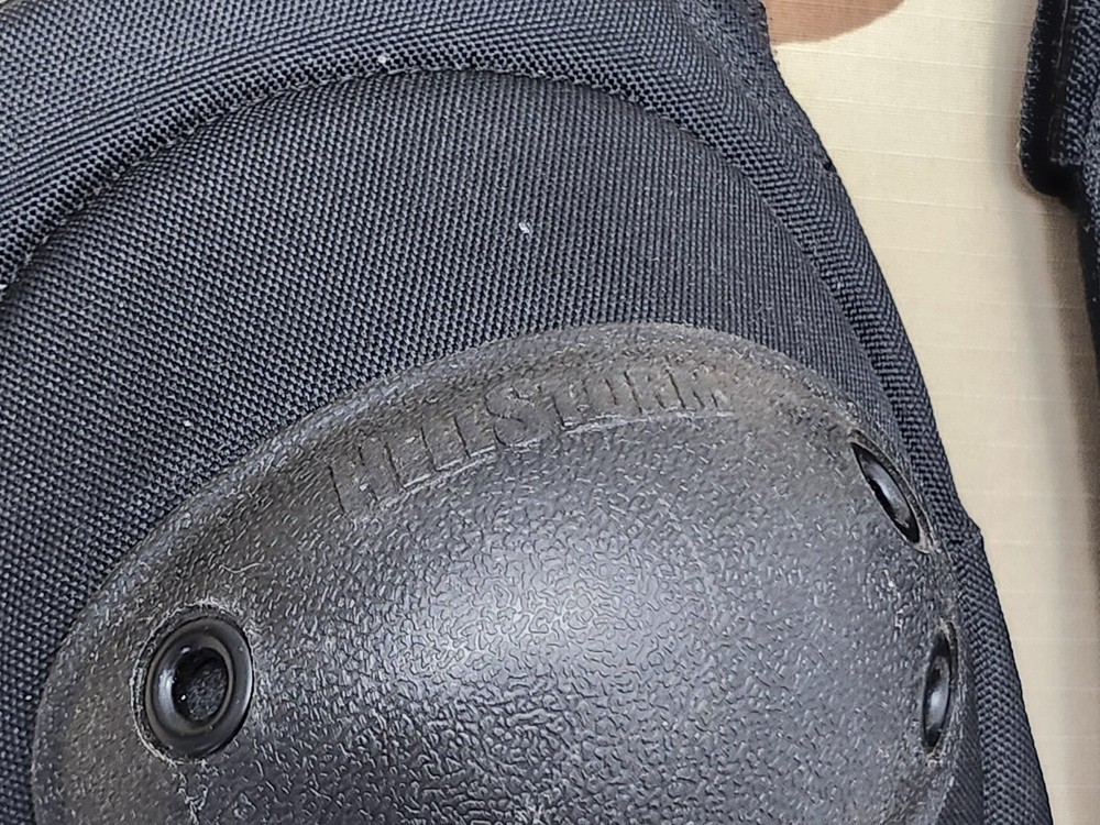 Blackhawk Hellstorm Elbow Pads Black READ DESCRIPTION! READ DESCRIPTION! READ DE