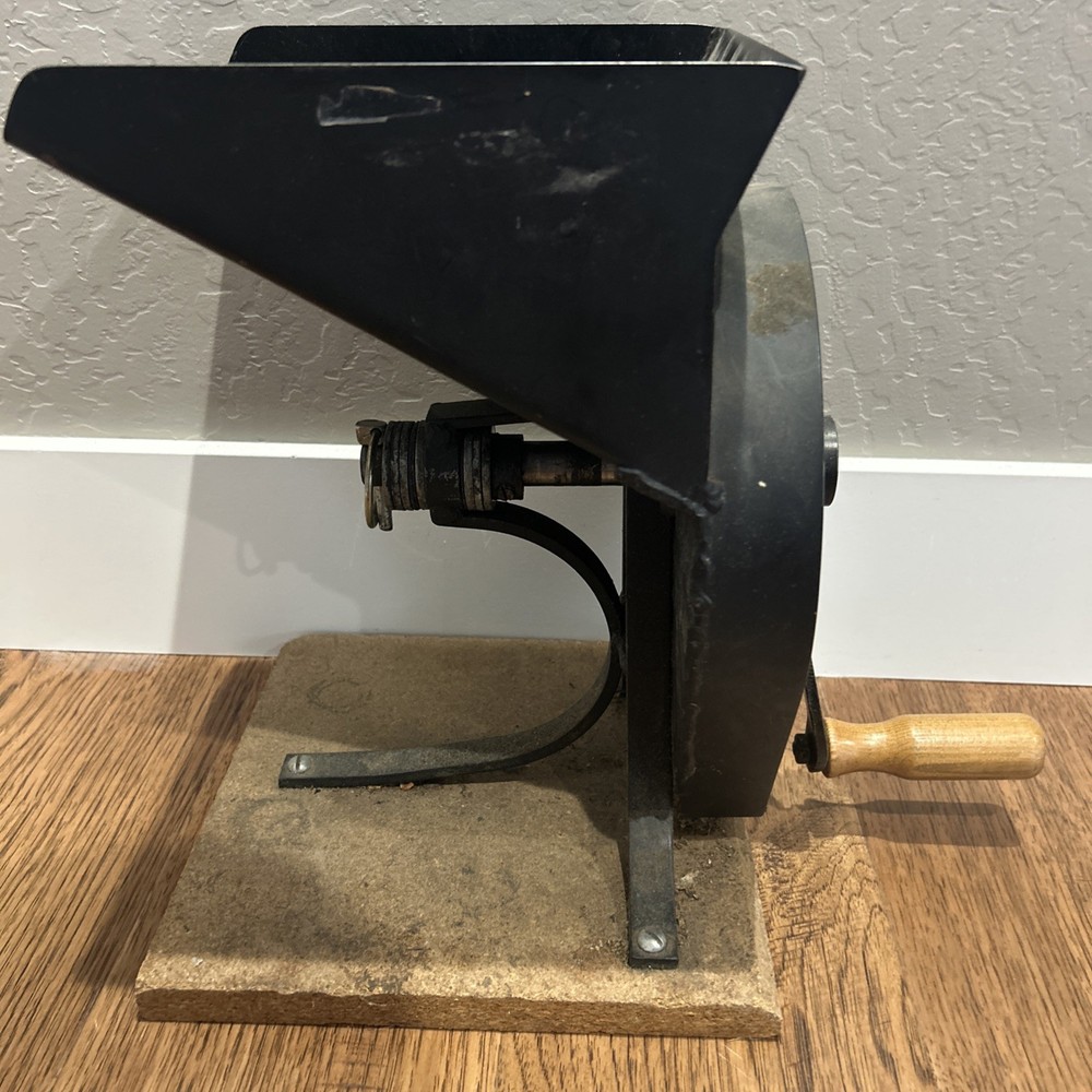 Davebilt #43 Nutcracker Hand Cranked USA Dave Bilt