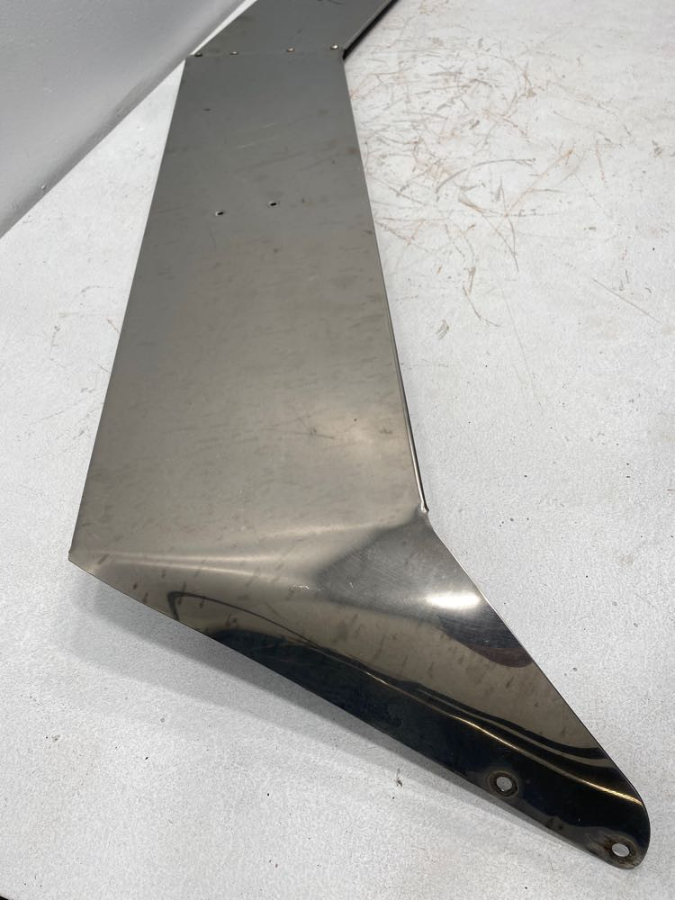 2013 Peterbilt 386 Visor (654-10563)