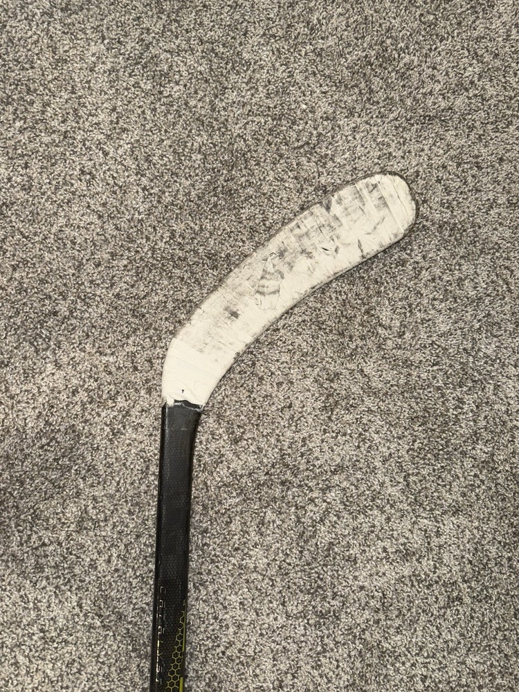 True Catalyst 9x Hockey Stick