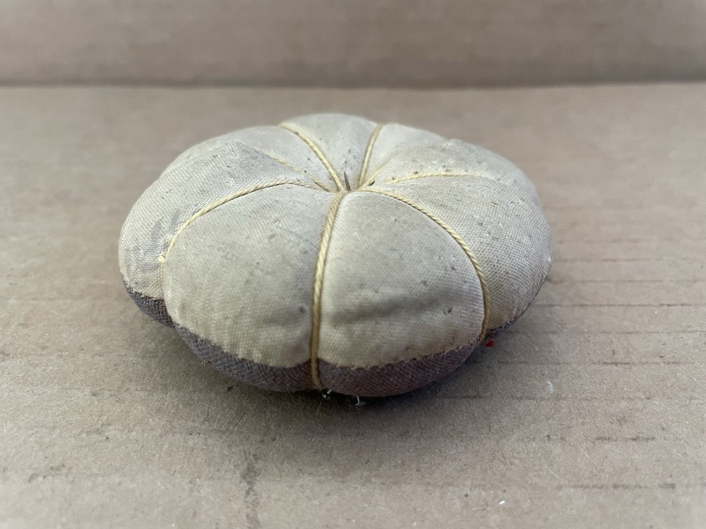 Vintage MELON PUMPKIN Needle Pin Cushion