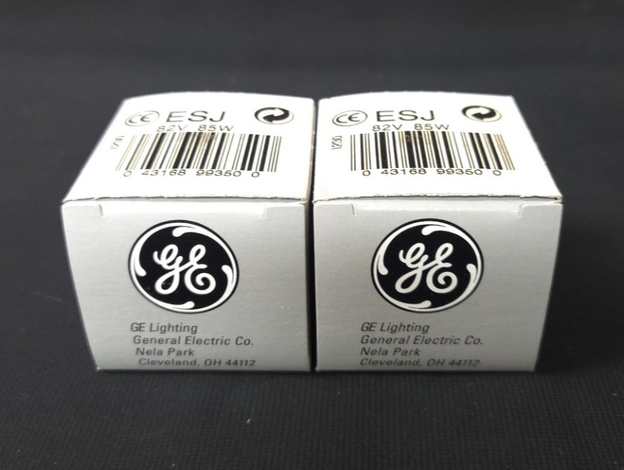 2 Pack GE ESJ Lamps, New