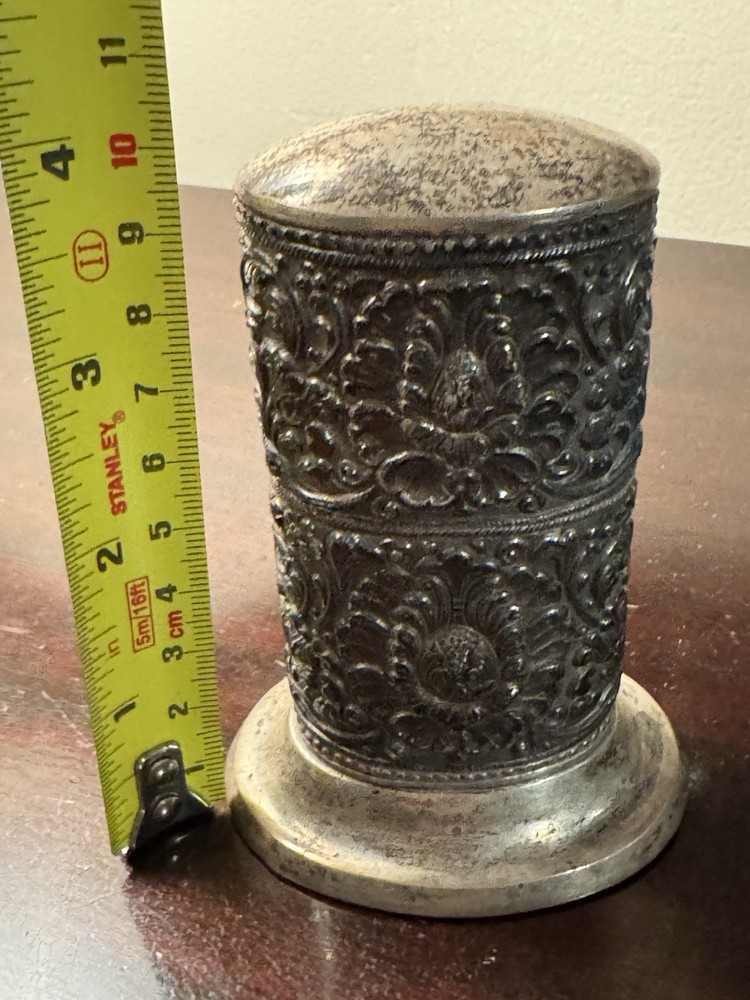 Beautiful Ornate 800 Silver Table Top Lighter!