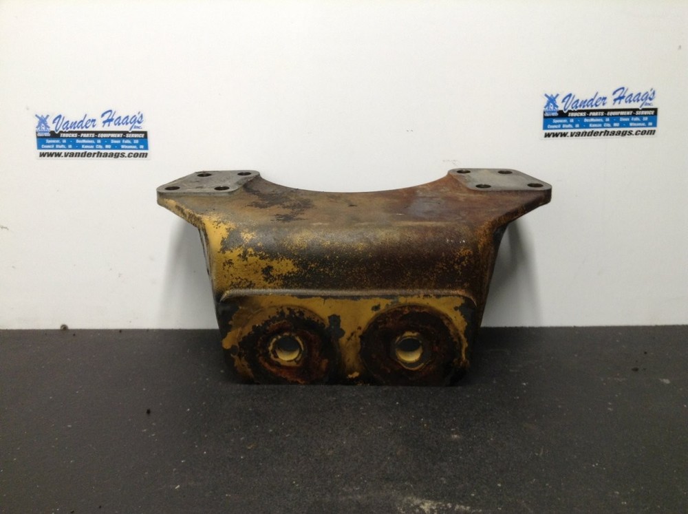 CAT 3176 Engine Mount - Used | P/N 4P9599