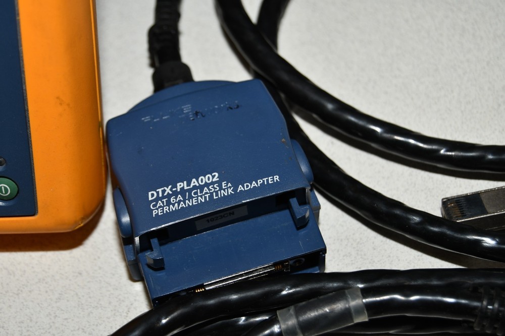 ^ Fluke Networks DTX-1800 DTX Cable Analyzer & Accessories #X6595