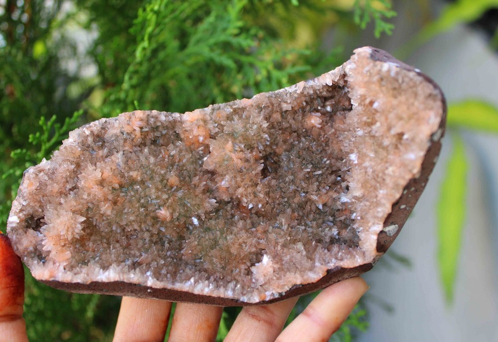Heulandite Format In Geode Minerals Specimen #M16