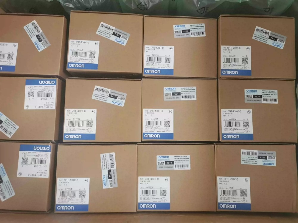 1pcs Omron CP1E-N30DT-D Programmable Controller New