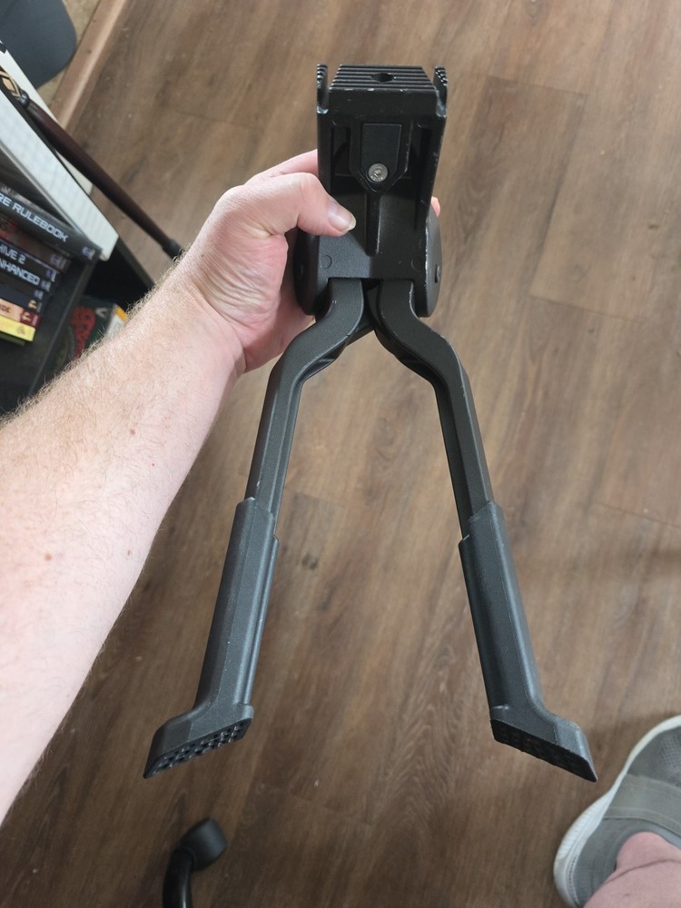 CONTEC Double Leg Kickstand Gorilla