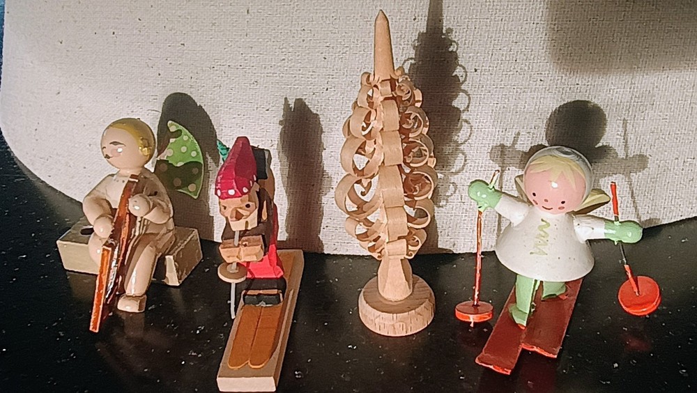 Wooden Christmas Figures. (2" Ht.) - 8. Generic.