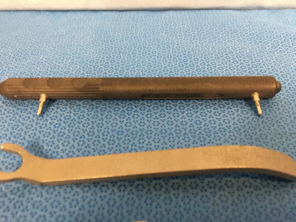 Brainlab 41780D Pointer and two wrenches.