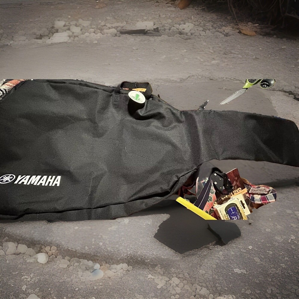 Yamaha Guitar Bundle