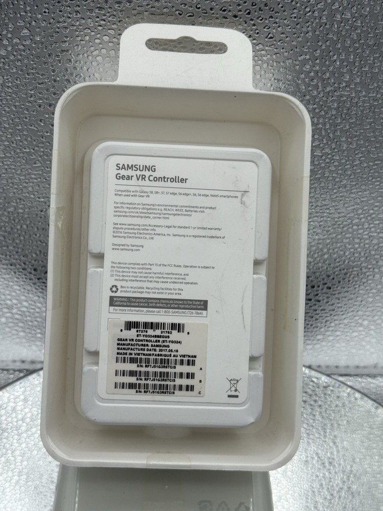 Samsung ET-YO324BBEGUS Gear VR Controller - Black