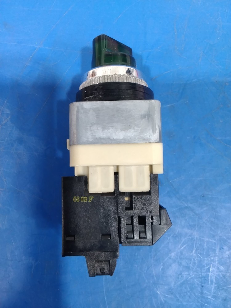 Fuji AH30-PL2 Selector Switch Green