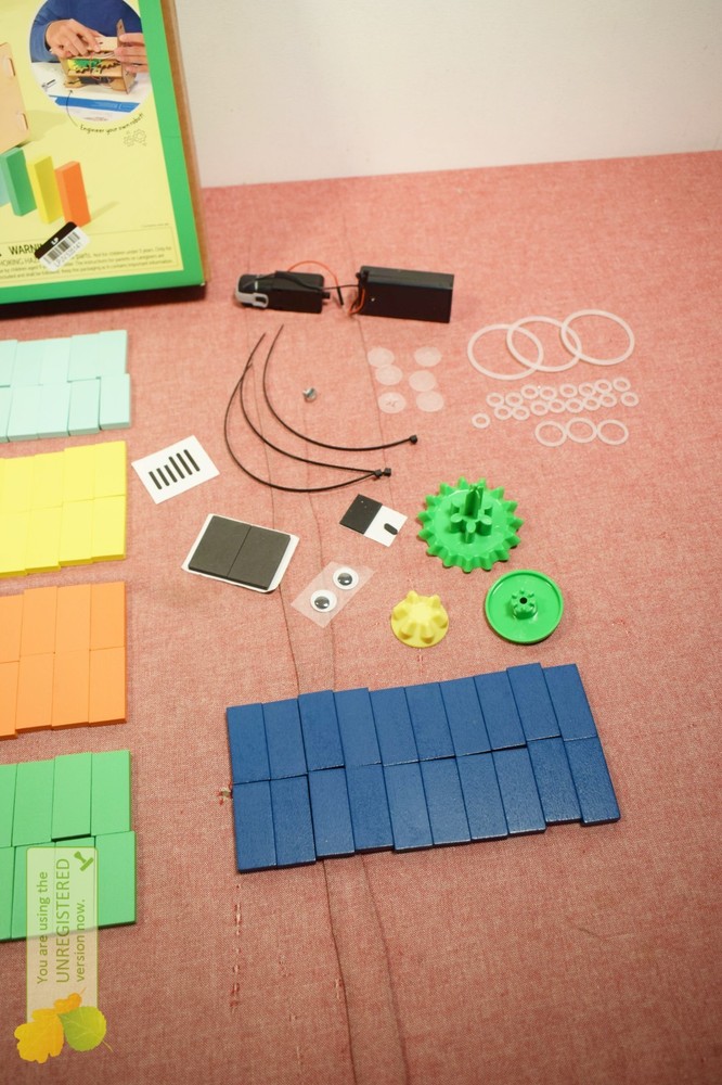 KiwiCo Domino Machine: Educational Science & Engineering Toy