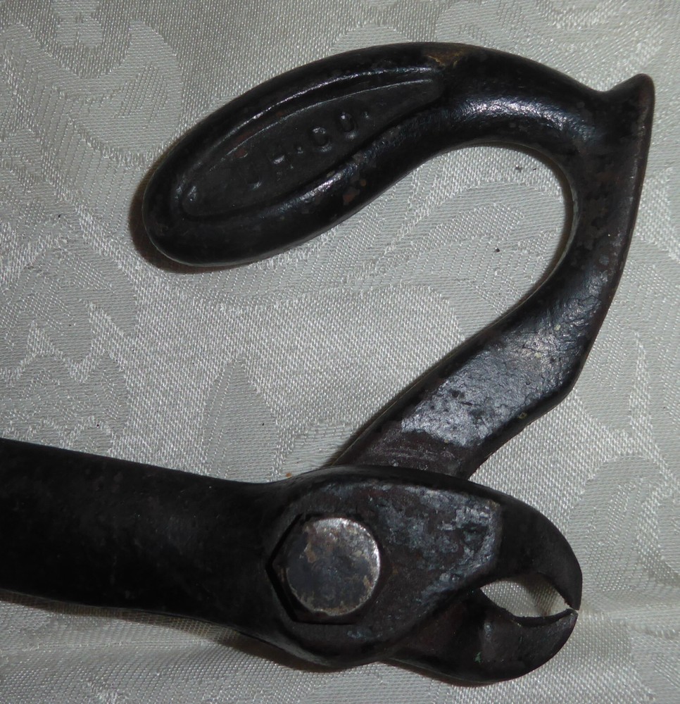 Vintage Cyclops Cast Iron Slap Hammer Nail Puller