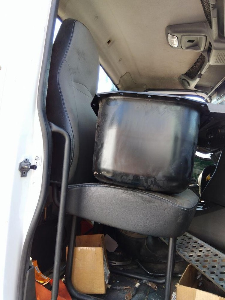 Replaces 2018 INTERNATIONAL LT FRONT SEAT ,  MD