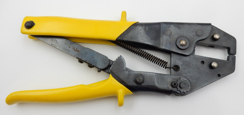 CMC SCORPIO #81 PREMIUM CRIMP TOOL, HAND CRIMPING TOOL WITH ASSORTED CRIMP DIES