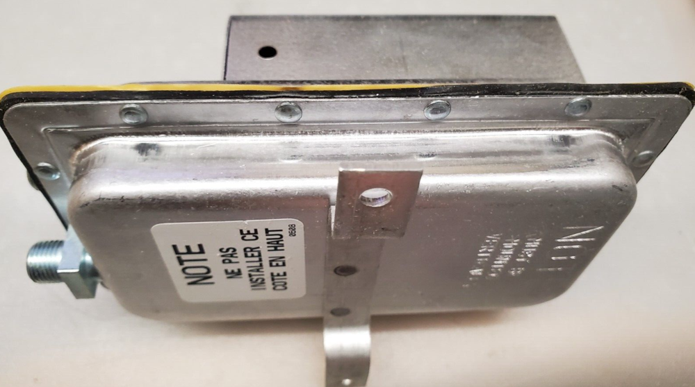 White-Rodgers 770-3 Pressure Sensing Air Flow Switch