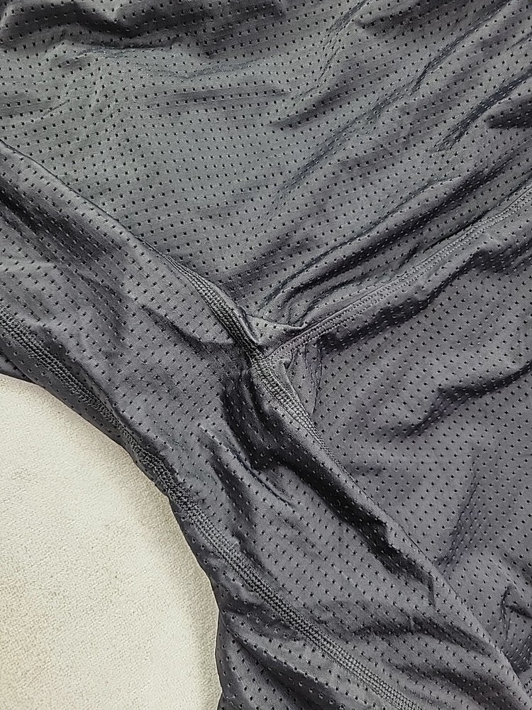 Lululemon Men M Black Mesh Athletic Short Lined Performance Stretch Running 9"