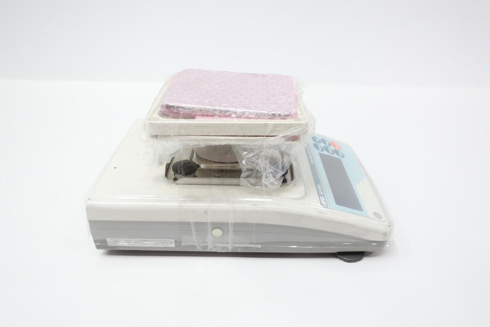 A&d GF-200 Analytical Balances And Scale 12v-dc 0.02-210g