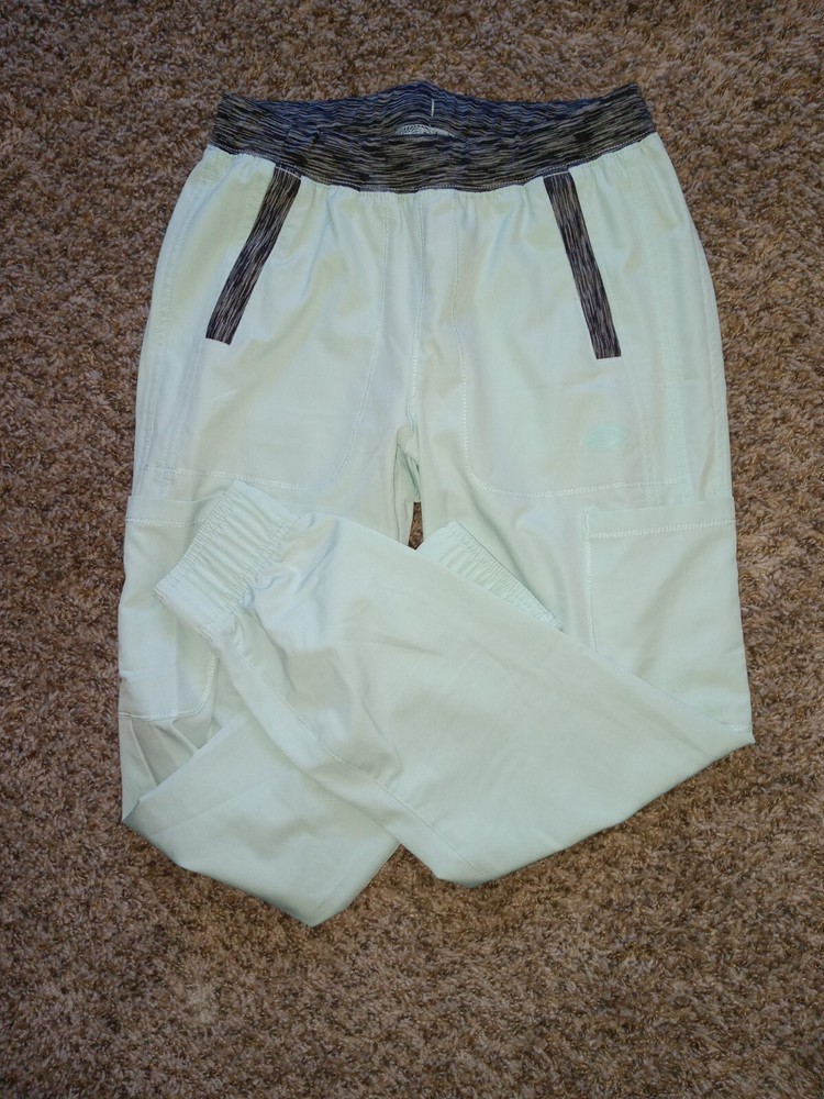 Dickies Dynamix Women's Scrub Top & Jogger Pants - SET