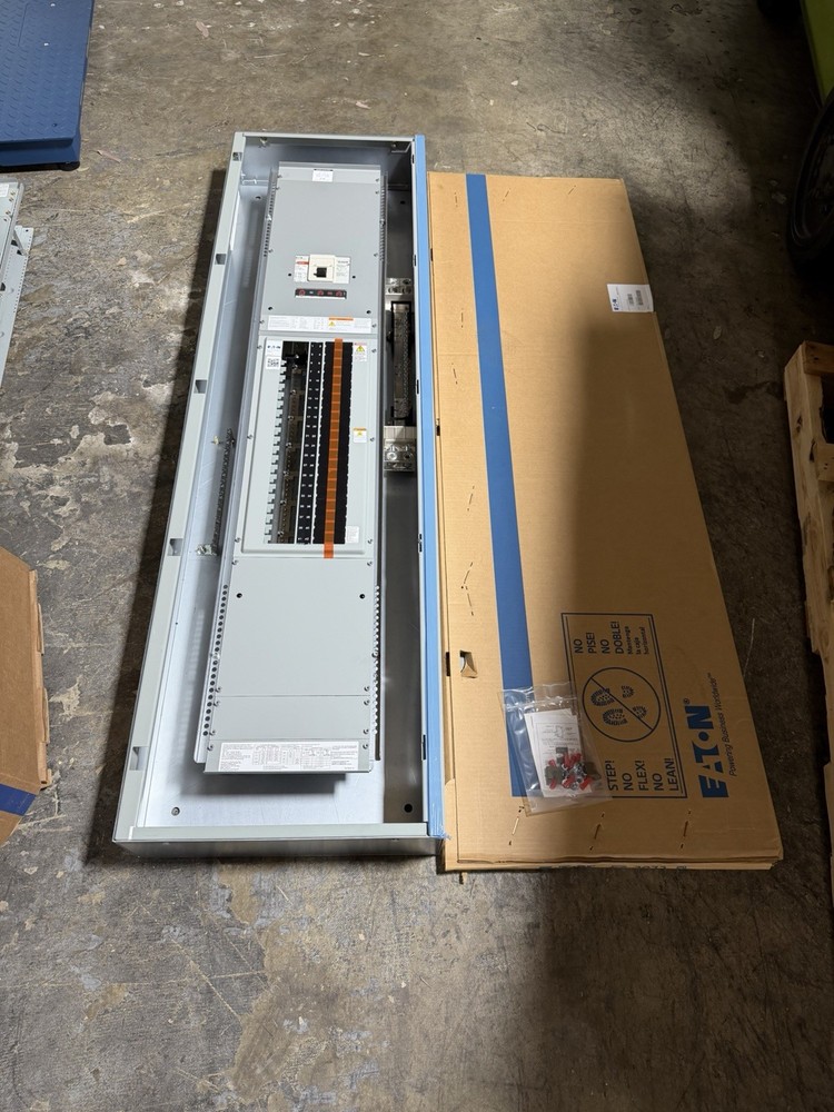 1-300 AMP 208/120V MAIN BREAKER PANELBOARD 42 SPACE 3PHASE 4WIRE COMPLETE PANEL