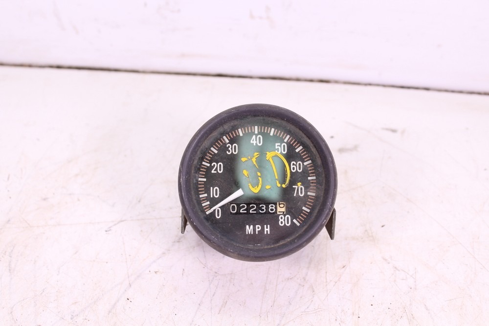 JOHN DEERE SNOWMOBILE SPEEDOMETER / SPEEDO GAUGE