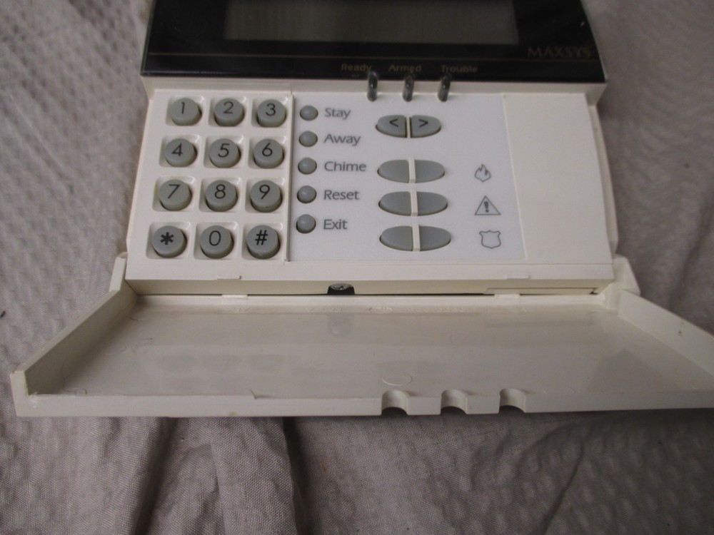 DSC LCD4500Z LCD Keypad Without Rear Panel | Works Great