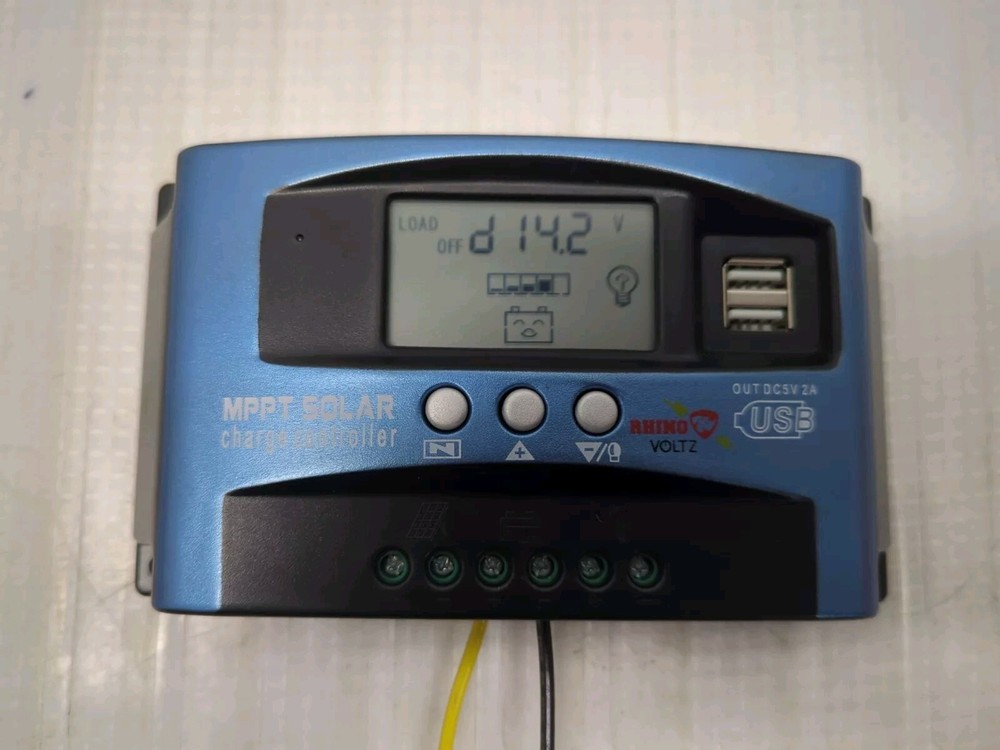 Solar MPPT CHARGE CONTROLLER 40A 12V/24V Panel Regulator Charger USB LCD*