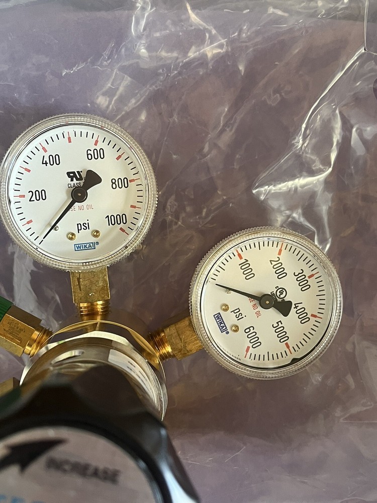 tescom regulator With Gauges Model 44-1819-24-055
