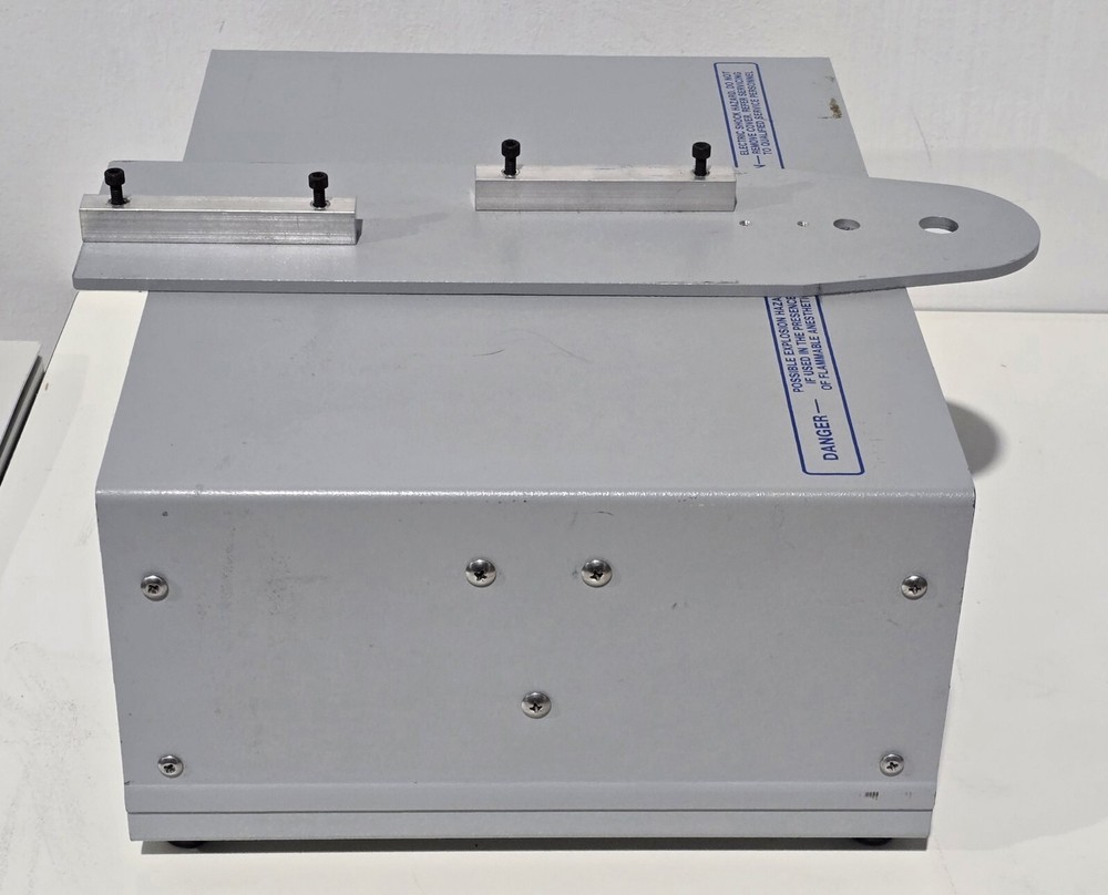 Zeiss Super-Lux 40 OPMI Microscope Illuminator