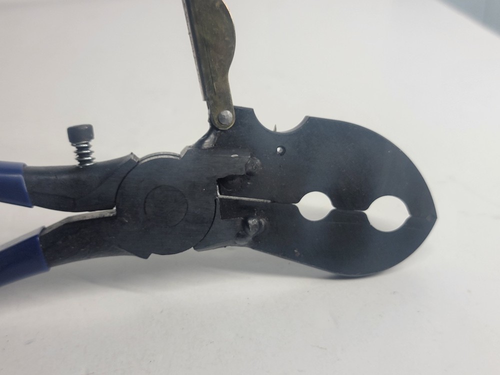 Klein Tools Cable Preparation Tool 74505