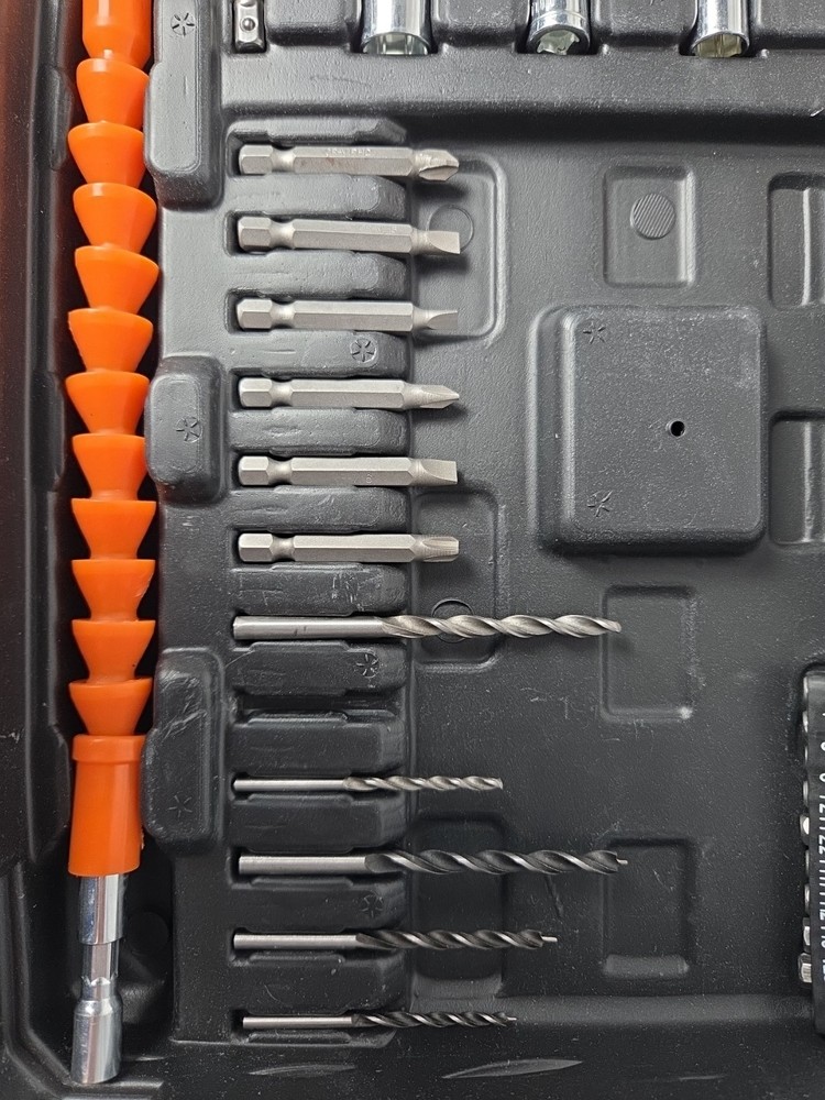 Rechargeable Cordless Impact Drill Screwdriver And Drill Kit - Missing A Bit