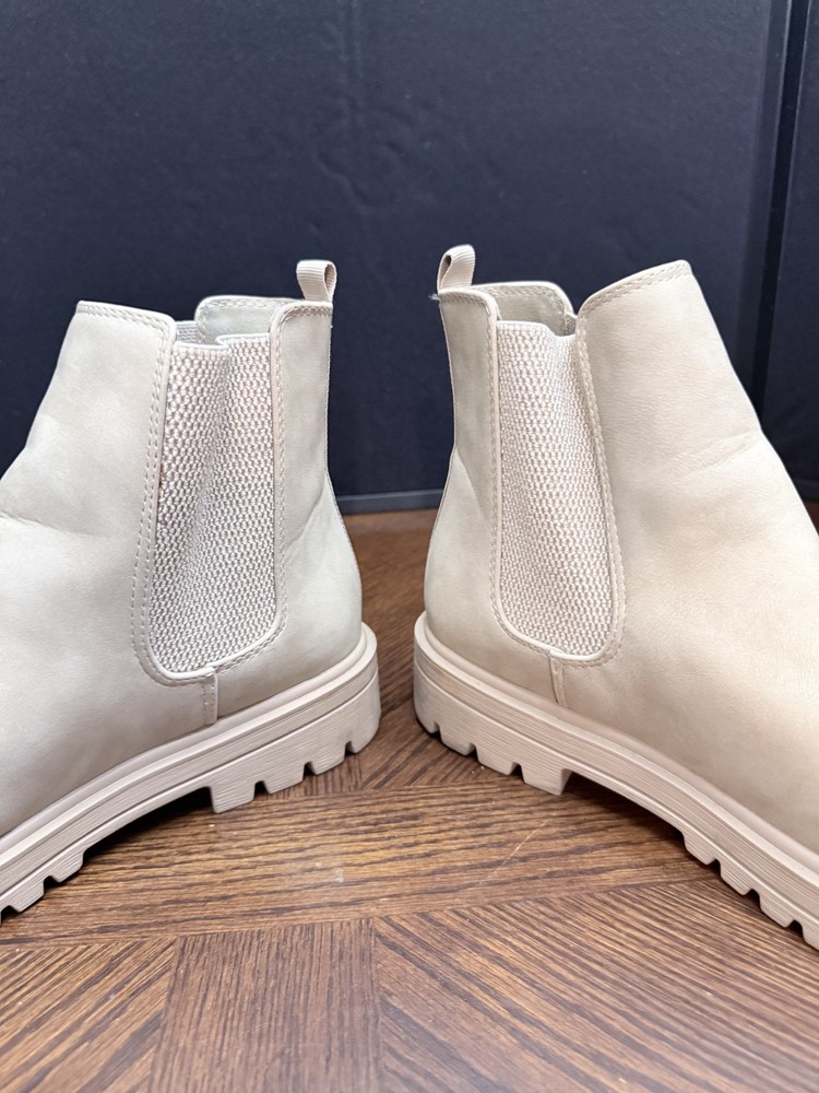 SHELA Women’s Size 11 BOOT TAN ANKLE BOOTIE Pull Up