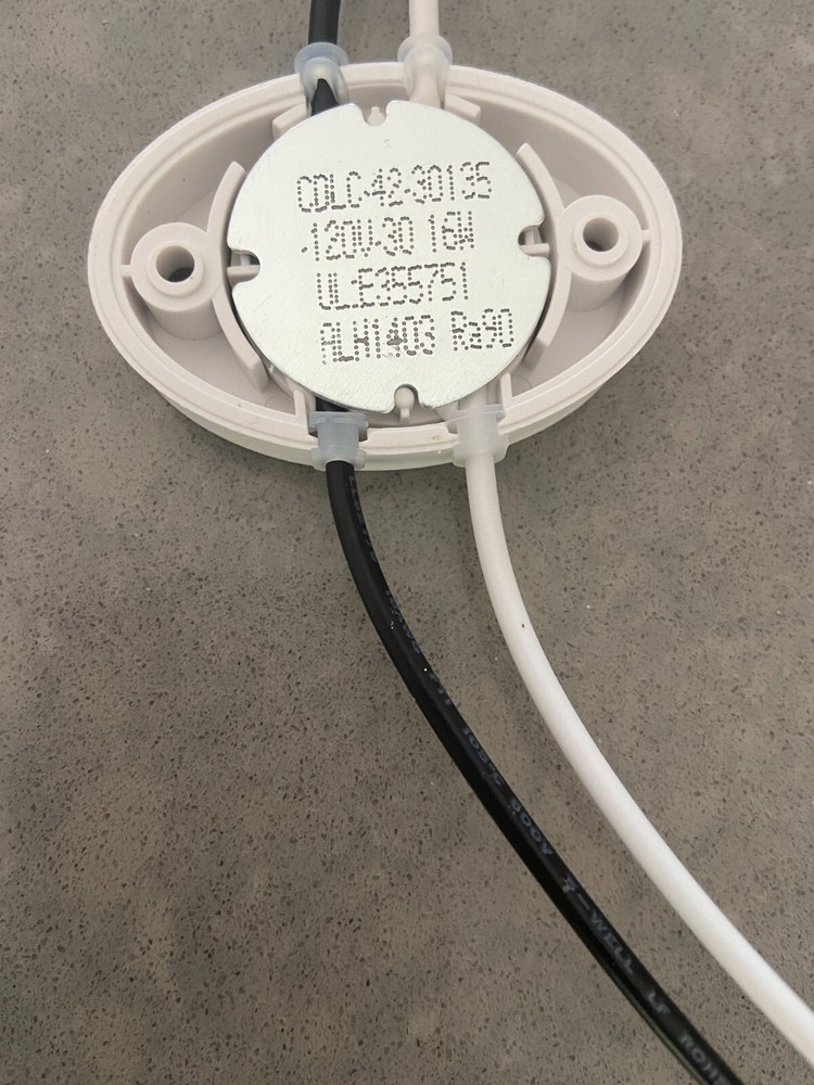 ParagonLED CDLC-42-30135-120V-30-16W LED Replacement Light. L140